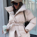 Saaga™️ | Oversize-takki ajattomalla ilmeellä