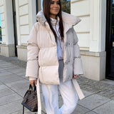 Saaga™️ | Oversize-takki ajattomalla ilmeellä