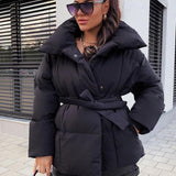 Saaga™️ | Oversize-takki ajattomalla ilmeellä