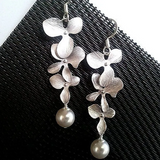 Helmi™ | Pétalas de Prata -kaulakoru ja korvakorut