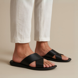 Teemu™ | Ristiremmeillä varustetut sandaalit