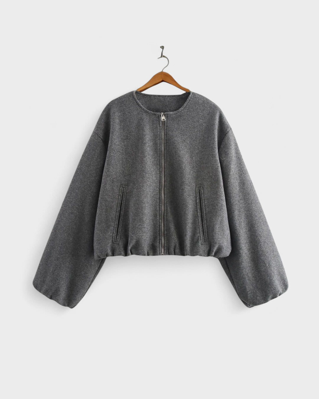 Aurora™ | Lyhyt Bombertakki