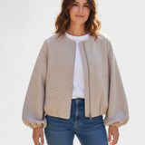 Aurora™ | Lyhyt Bombertakki