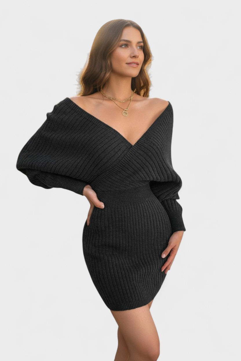 Aada™ | Elegantti kietaisumekko V-pääntiellä