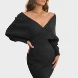 Aada™ | Elegantti kietaisumekko V-pääntiellä