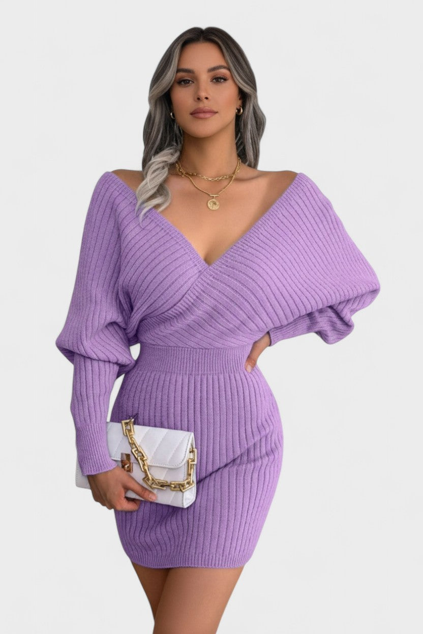 Aada™ | Elegantti kietaisumekko V-pääntiellä