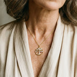 Marja™ | Elämänpuu-kaulakoru zirkonilla kullassa