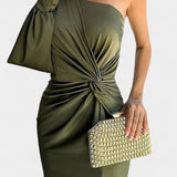 Saarni™️ | Gaala-iltamekko ajattomalla eleganssilla