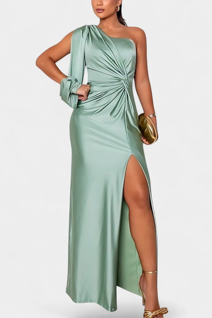 Saarni™️ | Gaala-iltamekko ajattomalla eleganssilla