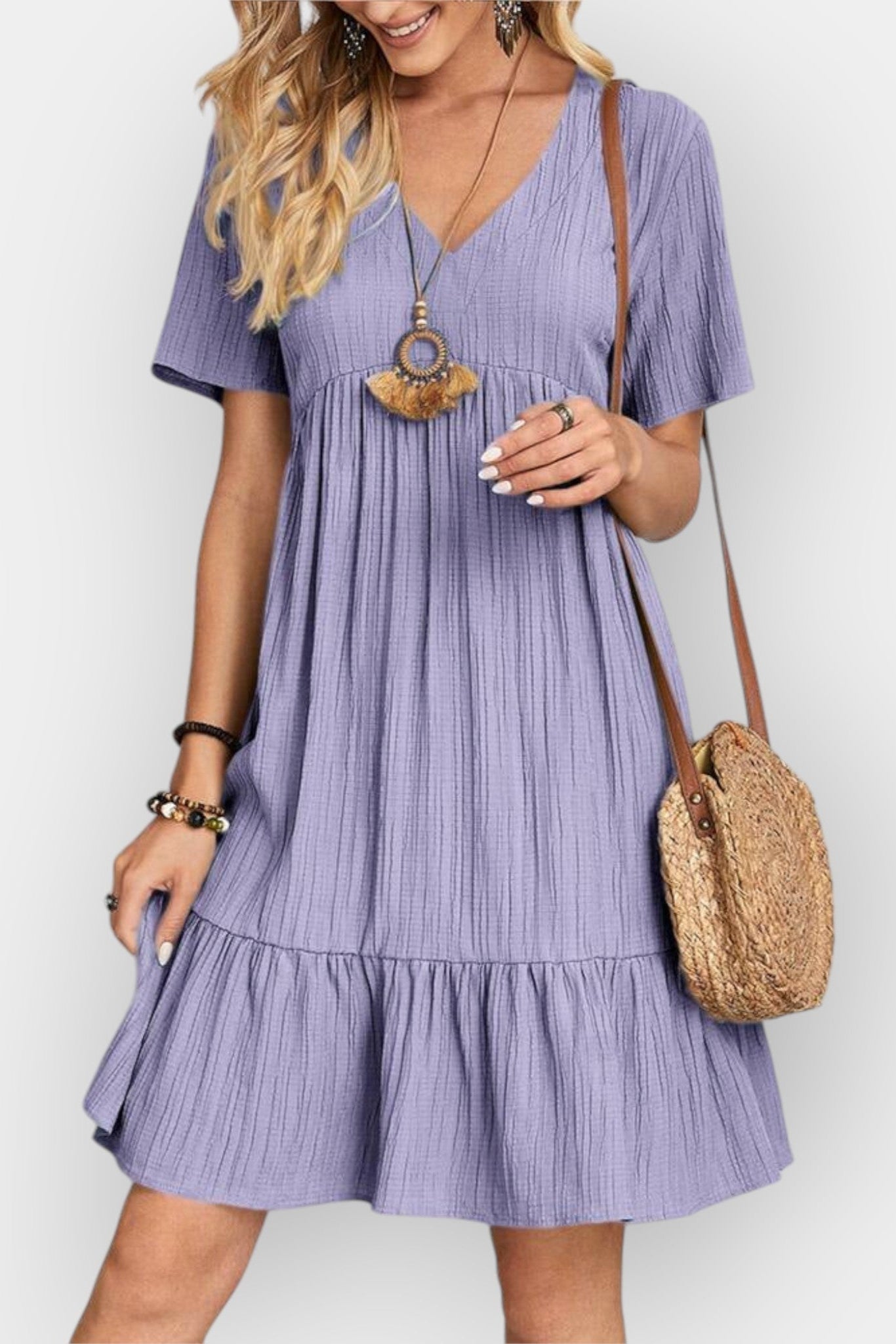 Elina™ | V-pääntiemekko