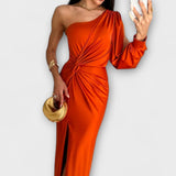 Kerttu™️ | Glamourhenkinen maksimekko veistoksellisella siluetilla